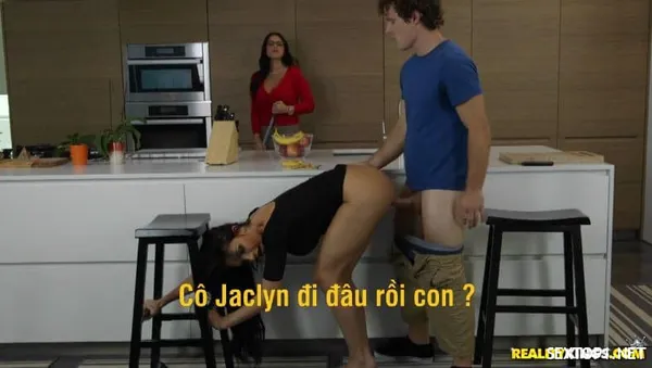 ảnh sex phương mỹ chi Chơi luôn bạn thân của mẹ Vietsub