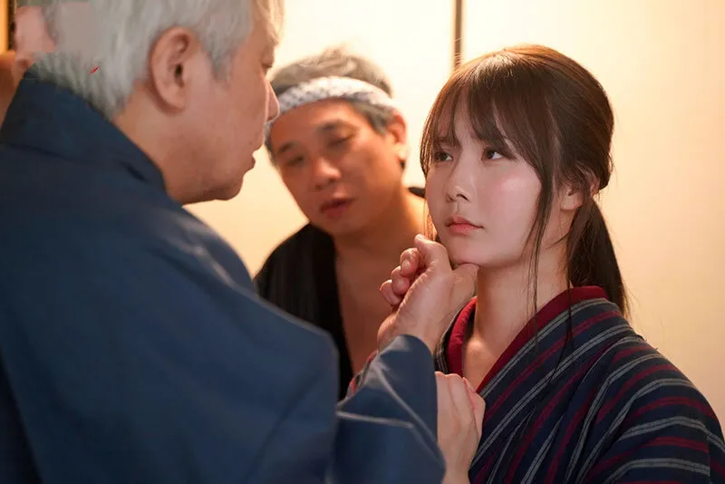 maplestar sex Để không bị hiến tế, cô gái đã phục vụ tình dục cho cả dân làng